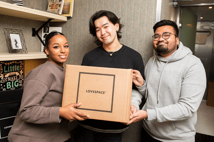 Storage by-the-box Storage by-the-box